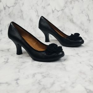 Euro Sofft black pumps with flower approx 3" heel